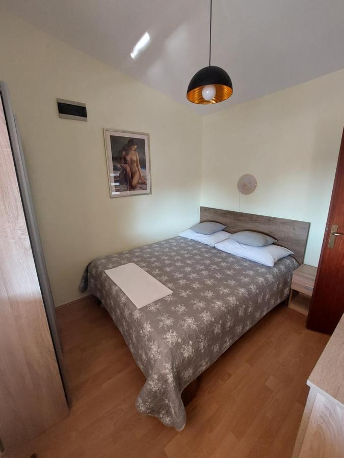 Apartmani Piskoric Vir Exterior photo
